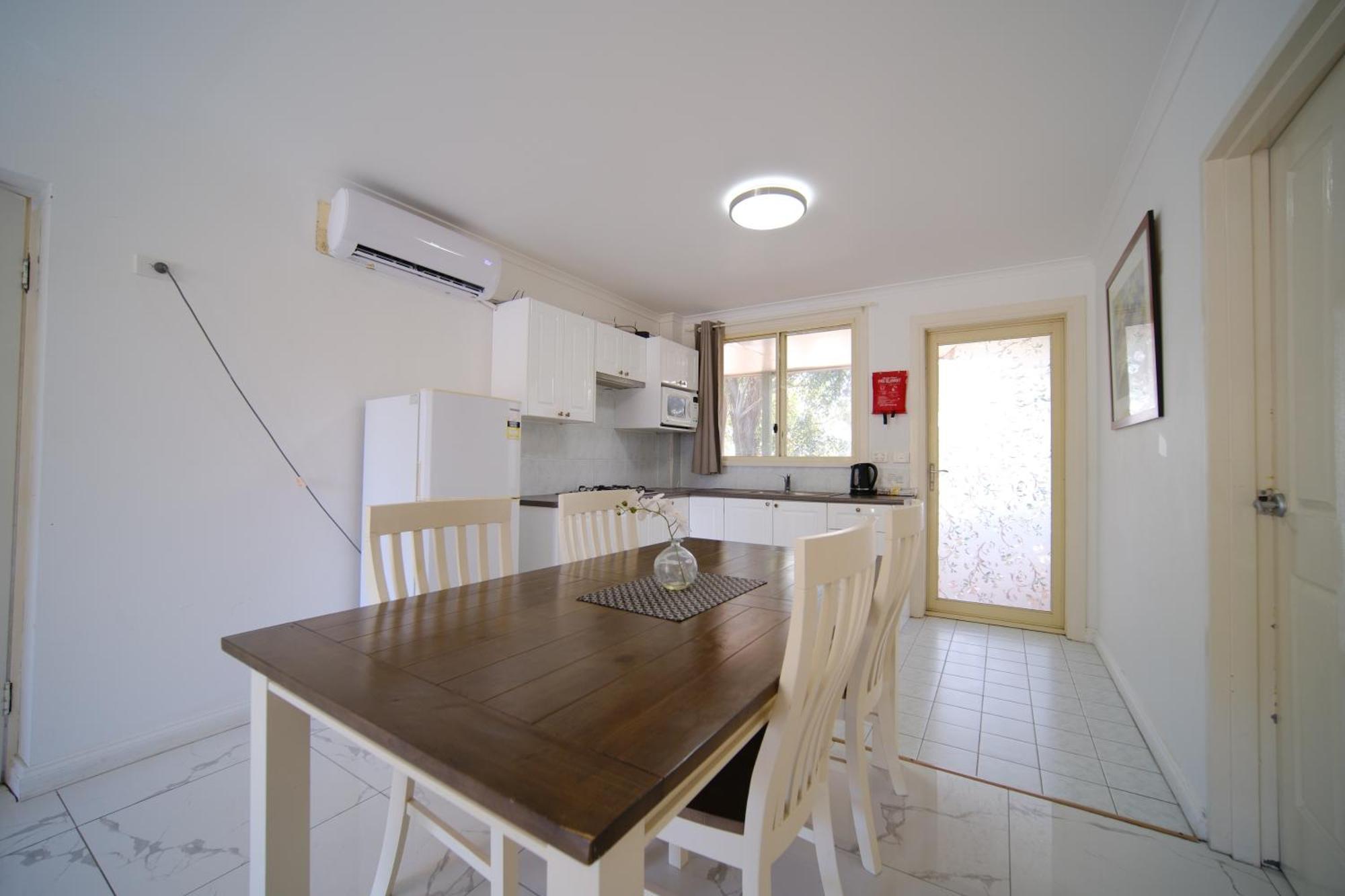 Golf Place Inn Wollongong Primbee Bagian luar foto