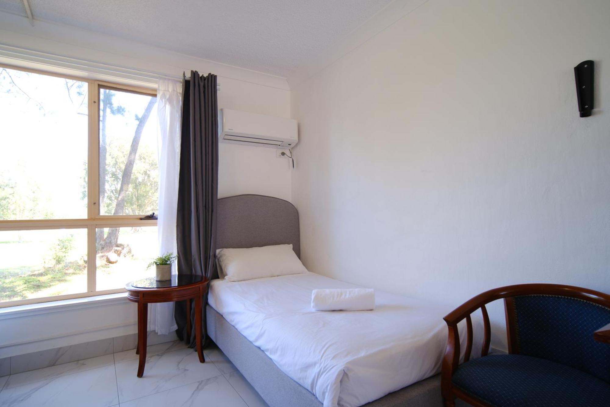 Golf Place Inn Wollongong Primbee Bagian luar foto