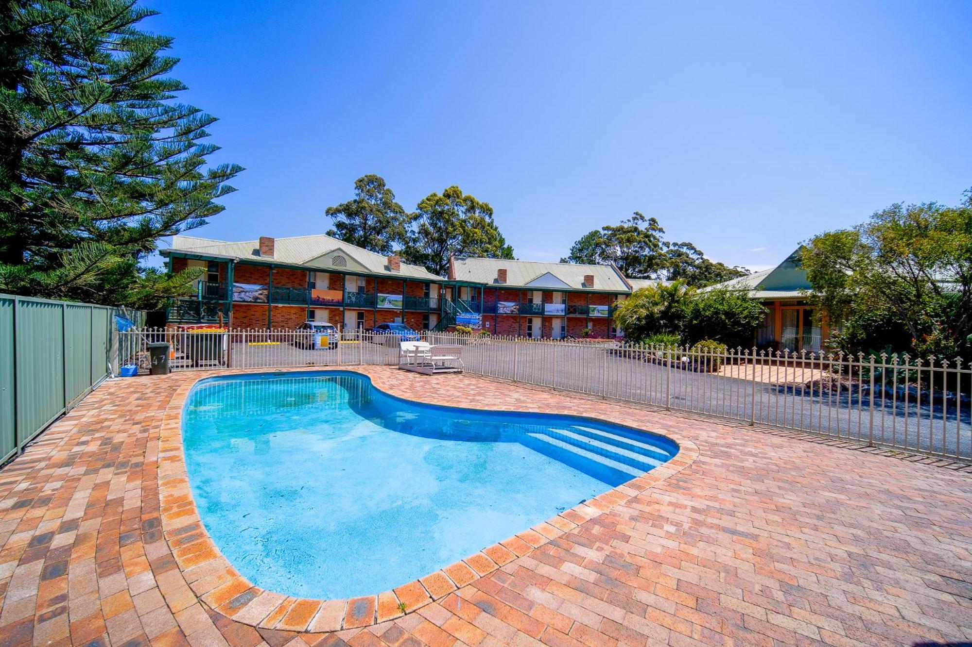 Golf Place Inn Wollongong Primbee Bagian luar foto