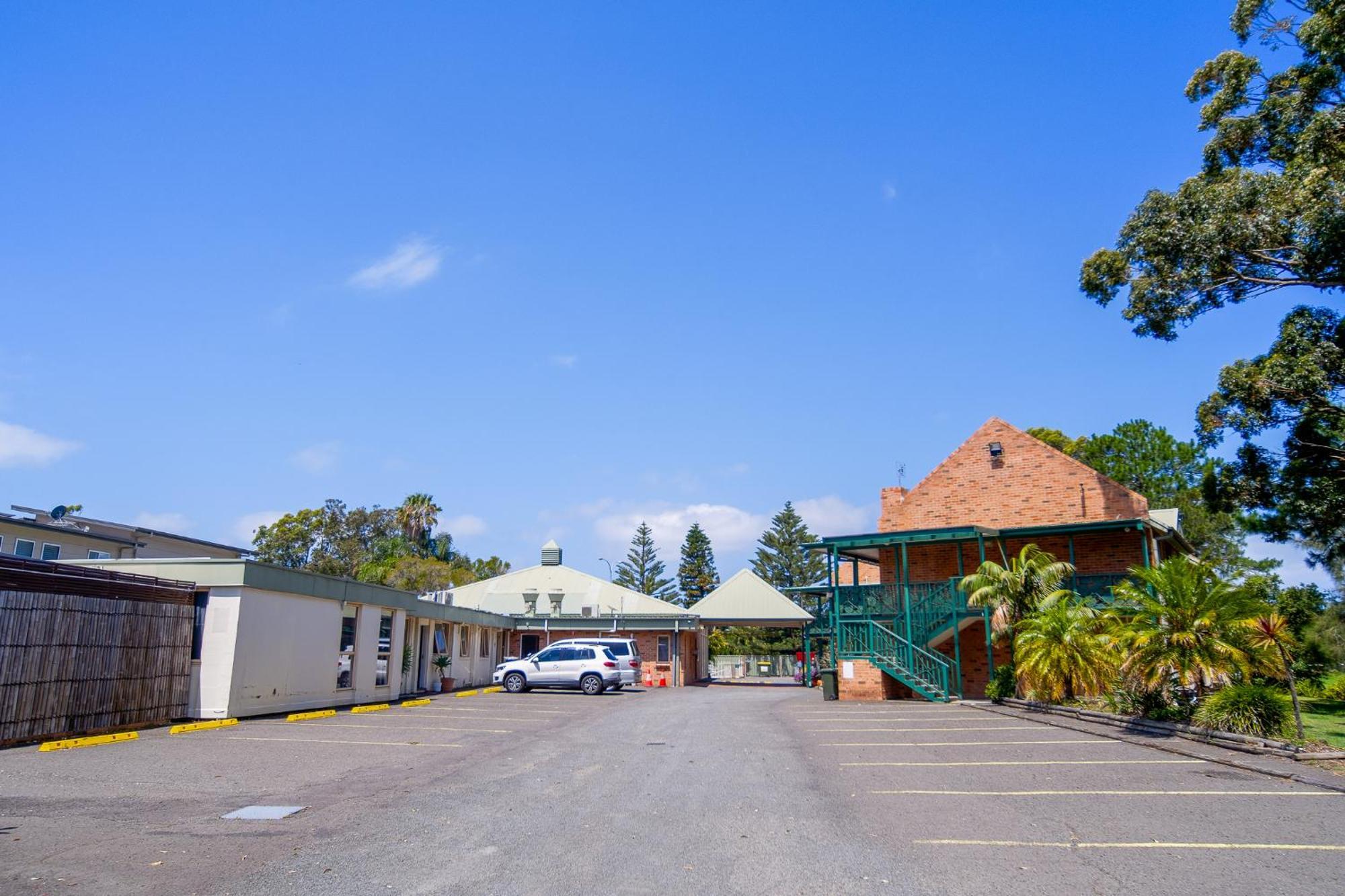 Golf Place Inn Wollongong Primbee Bagian luar foto