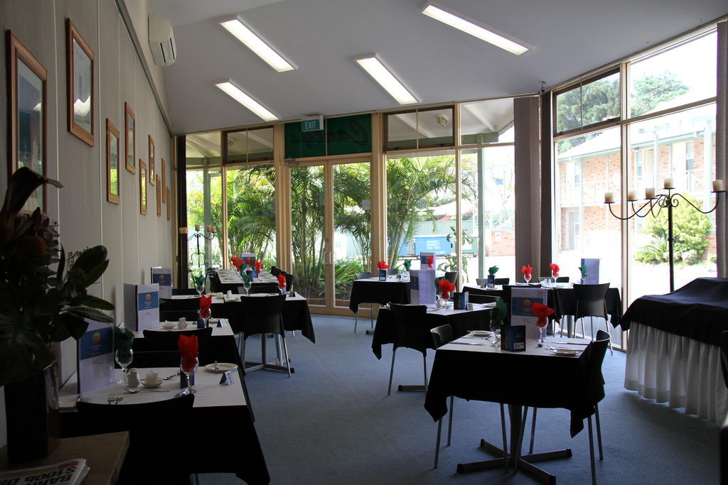 Golf Place Inn Wollongong Primbee Bagian luar foto